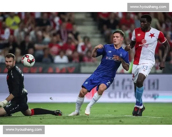 欧冠焦点战曼联对阵红牛全场回顾攻防博弈与关键瞬间解析